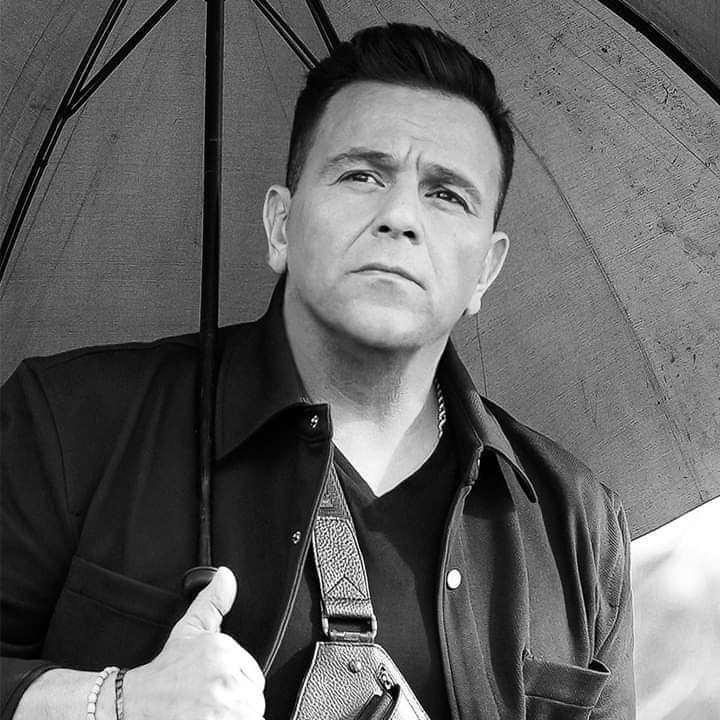 محمد فؤاد يعود من جديد للساحه الغنائية