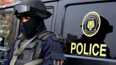 مالك عقار يشعل النار لطرد سكان الإيجار القديم