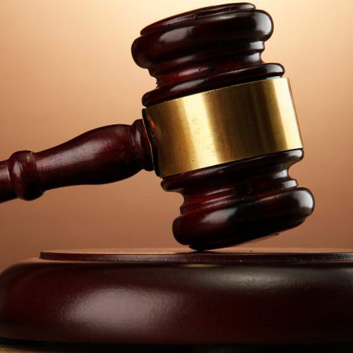 براءة سيدة أعمال بعد اتهامها بالبلطجة على بلوجر