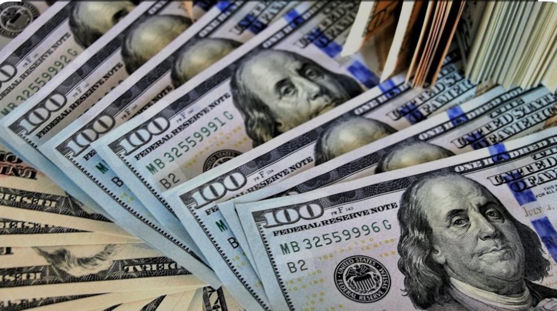 الدولار يتجاوز حاجز الـ50 جنيهًا اليوم الثلاثاء