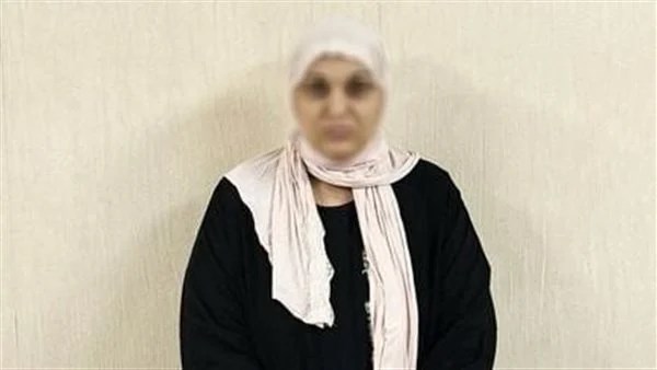 تأجيل محاكمة «ابنة مبارك» بتهمة سب وفاء عامر