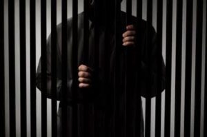 القبض على "بيتر تاتو" بعد بلاغات تتهمه بنشر الفسق وهدم القيم