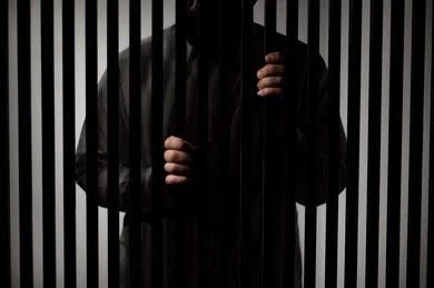 القبض على "بيتر تاتو" بعد بلاغات تتهمه بنشر الفسق وهدم القيم