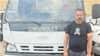 ضبط سائق نقل سار عكس الاتجاه بالتجمع الخامس