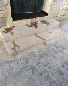 دماء غامضة تثير الذعر داخل مؤسسة أمريكية